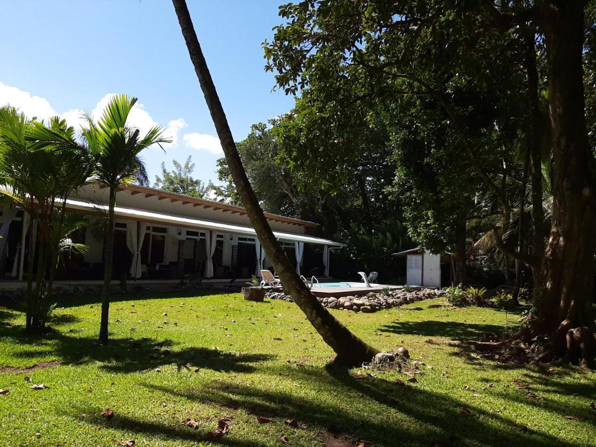 Cahuita Inn Exterior photo