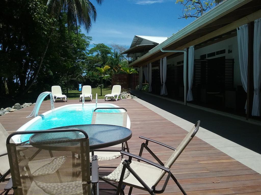 Cahuita Inn Exterior photo