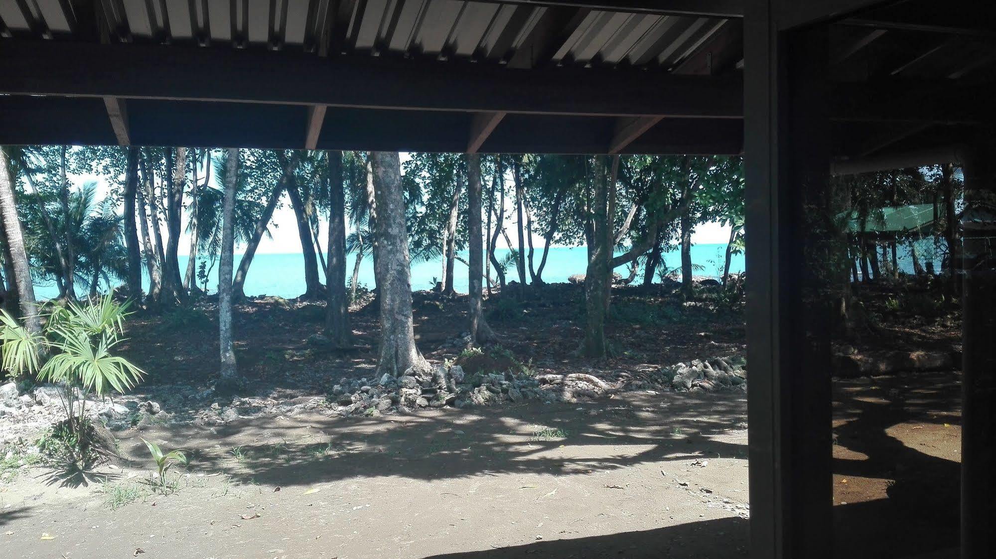 Cahuita Inn Exterior photo